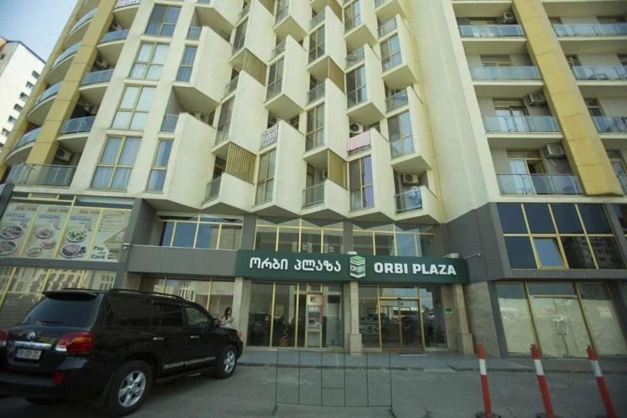 Orbi Plaza Tamara Aparthotel Batumi Bagian luar foto