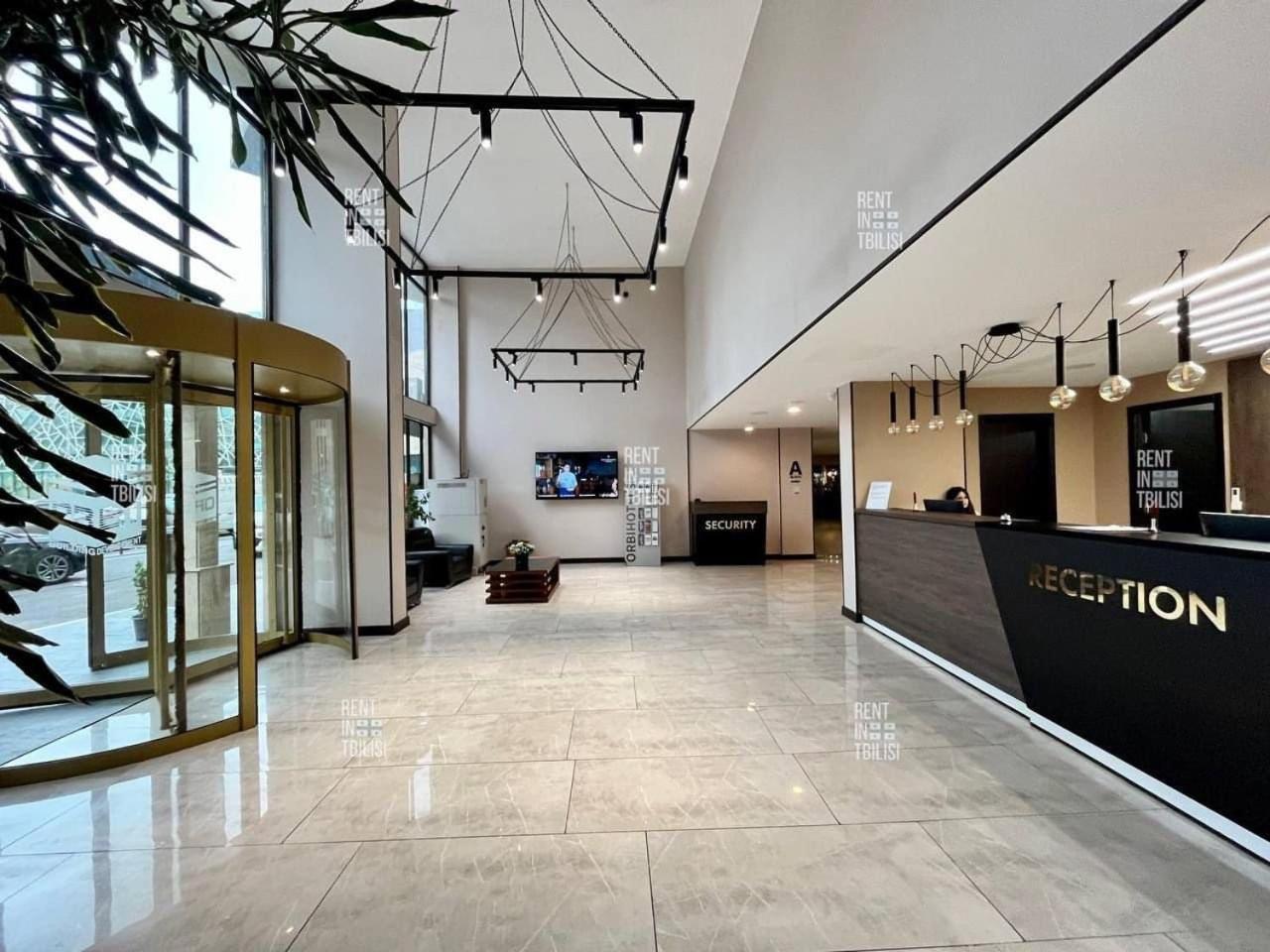 Orbi Plaza Tamara Aparthotel Batumi Bagian luar foto